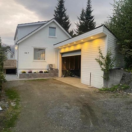 Villa Et Fint Og Stort Enebolig Sentralt I Voss! Exterior foto